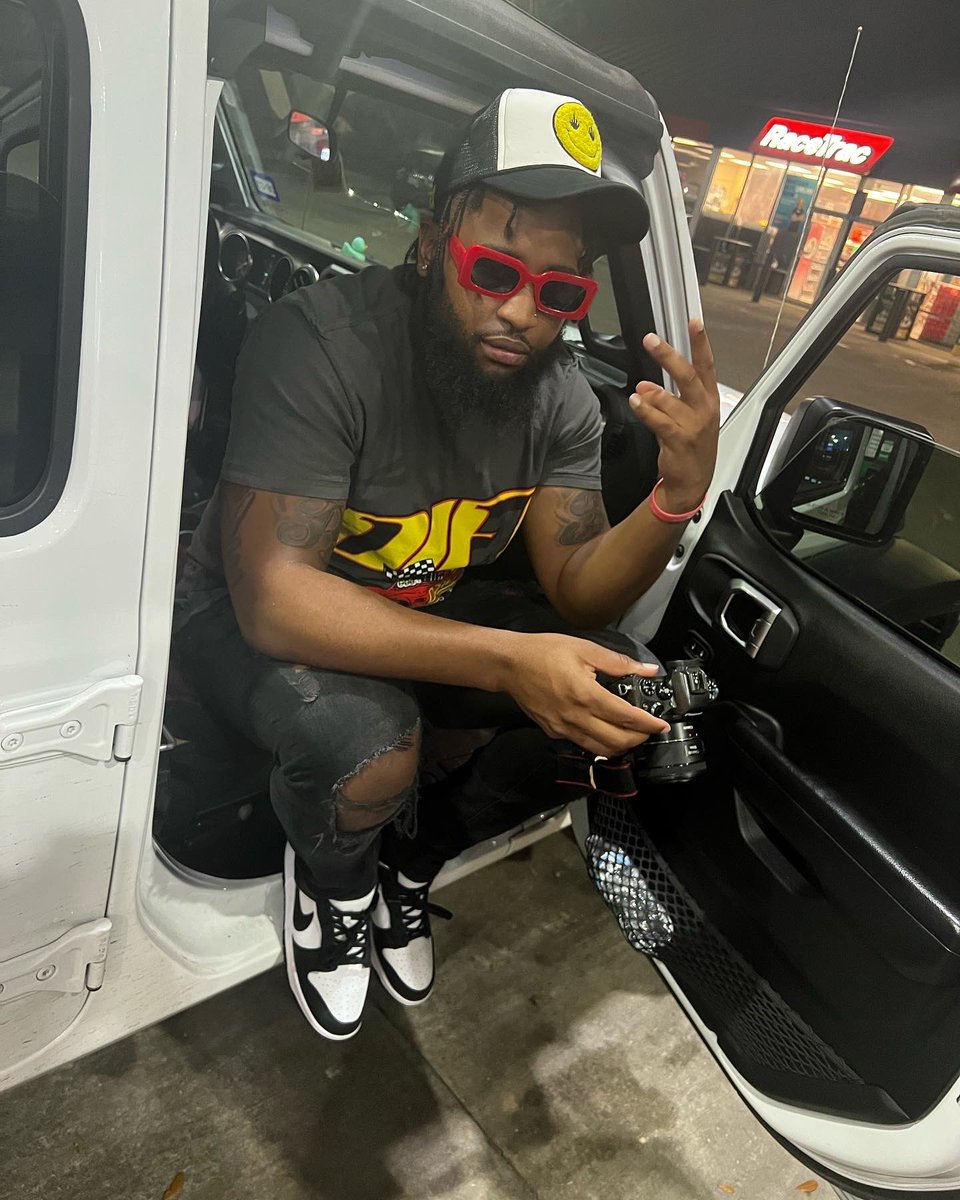 GrindOnly2Shine's tweet photo. Do anybody got a soft spot for a menace ? 🥲 https://t.co/3QgXFB8TXo