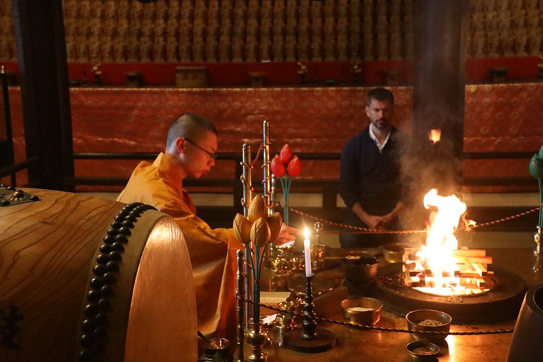 japanguidecom's tweet photo. Sea views, sake and spirituality on a three-day trip to Hiroshima Prefecture - new article and video out today: https://t.co/hrYCYEvA7C https://t.co/Wro9PAmBz3