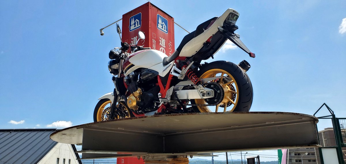 number2019's tweet image. 昨日南阿蘇に行く前、お土産買いに立ち寄った道の駅大津。
Twitter見て知ってはいたけど、シャドウからCBに変わってから初めて来た。