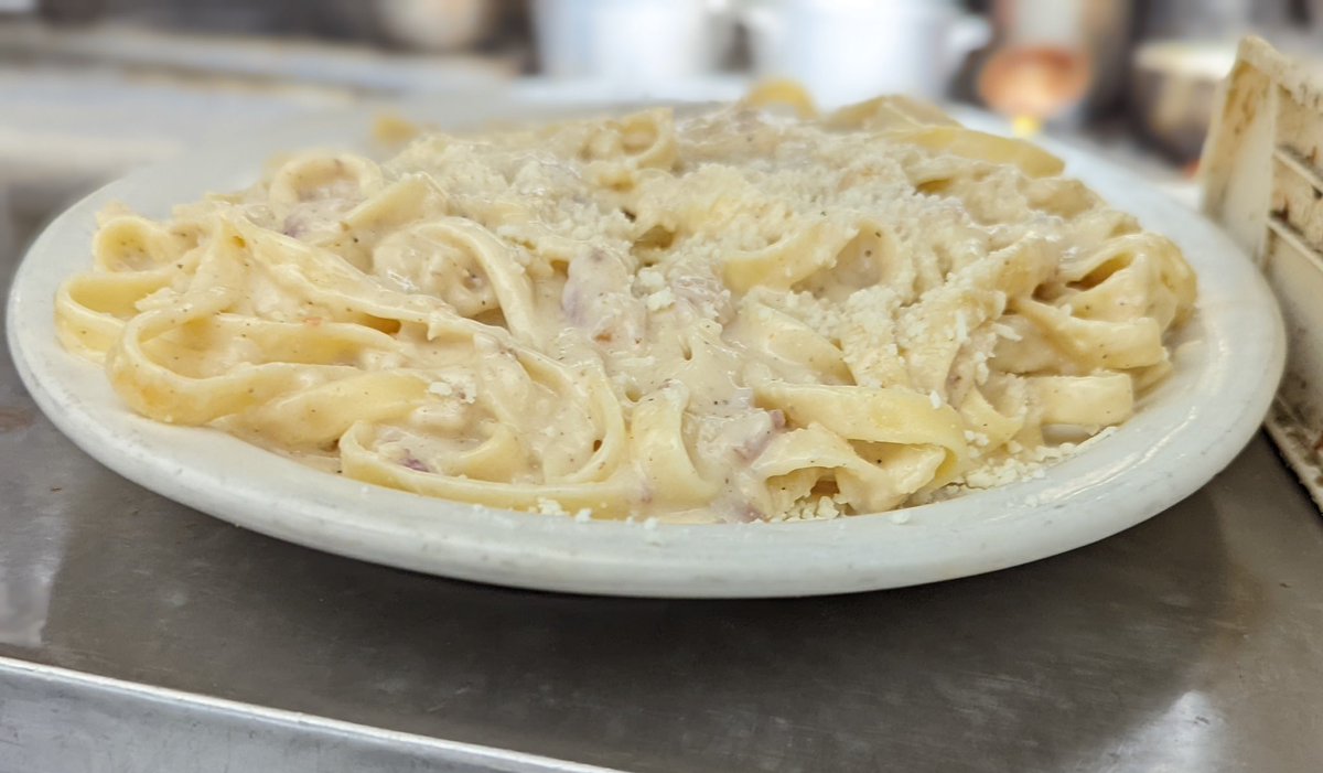 I’m into fitness. Fit’n this pasta into my mouth. #dinner #lunch #cuisine #foodie #eats #italianfood #restaruant #pasta #pizza #lemongrove #sandiego