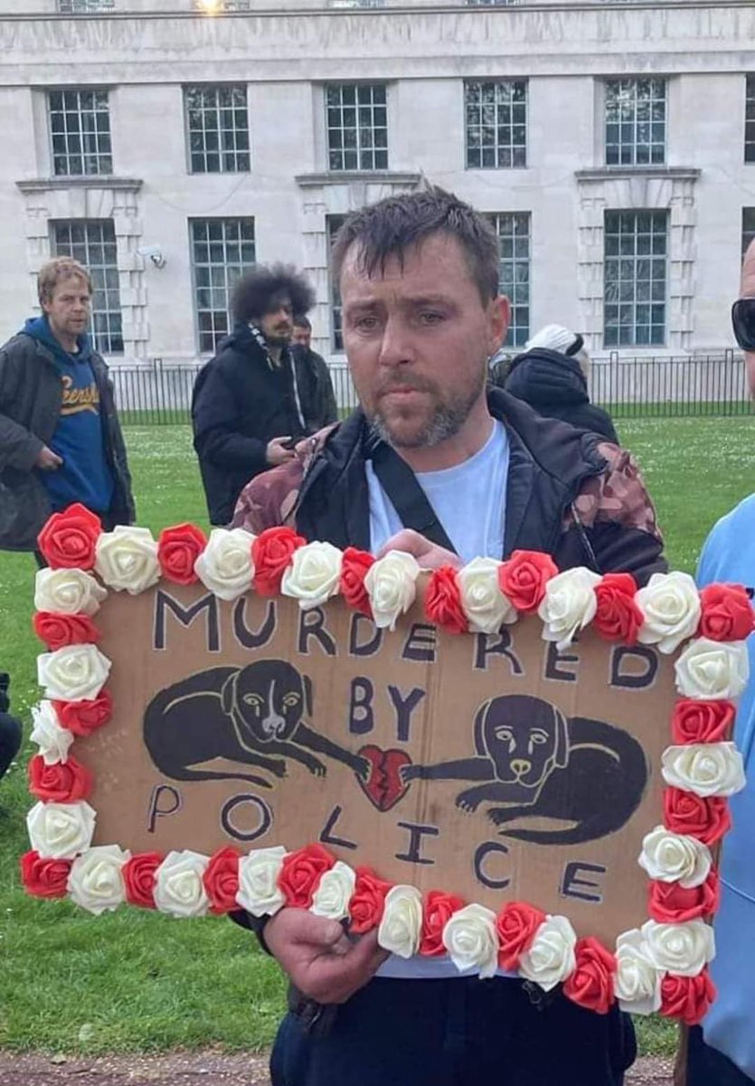 KayePunsalan1's tweet photo. Our GOD is a god of justice! We won't stop until we get the justice we deserve for Marshall and Millions!  Still my heart hurts into pieces when i remember what the met police did to them!!!! 🤬🤬💔
 #JusticeForMarshallandMillions #marshallmillions 
#metpolice  #metpoliceuk https://t.co/5JGkOmXj4I