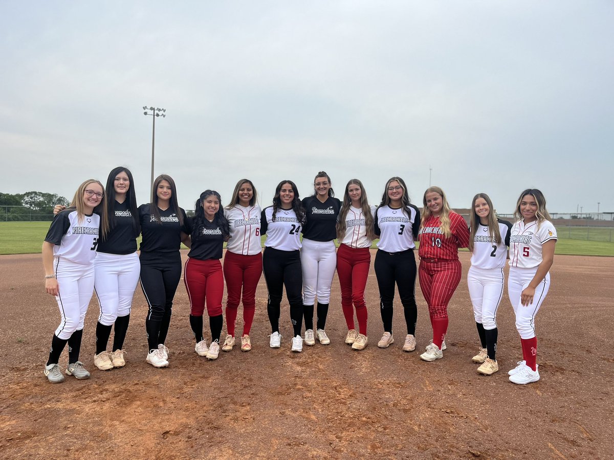 dfw_martinez's tweet image. Sneak Peak ‘23 Summer Uni Combos #2FLY #GASGIRLS #FCDFWMTZ #ALLGAS #FIRECRACKERSOFTBALL