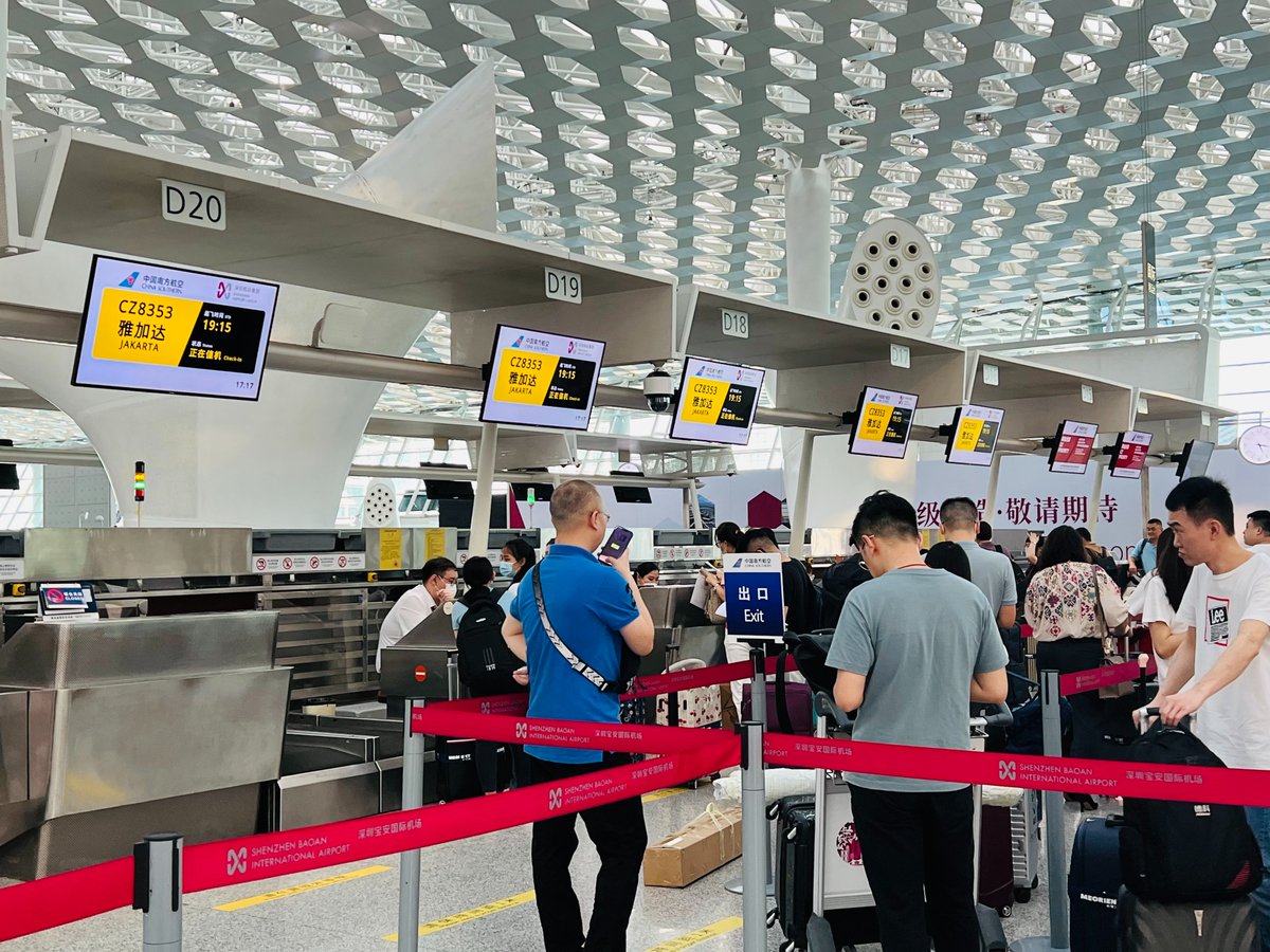 huang_jiachun's tweet image. INDONESIA WE ARE COMING~ 
The NOEL Indonesian exhibition team set off today.  let’s wish the Indonesian exhibition team a smooth journey, bring the best products to everyone, find strong partners!!
#officechiar