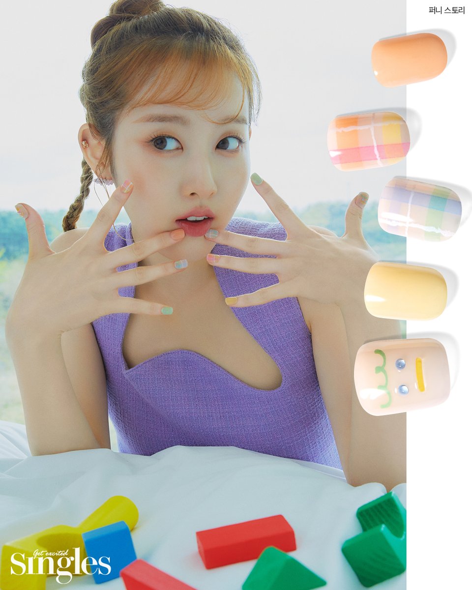 통통 튀는 매력으로 가득 찬 #스테이씨 와 #데싱디바 가 만났습니다. 블루, 퍼플, 그린 컬러 등 감각적인 색 조합에 데싱디바만의 다채로운 아트가 돋보이는 이번 신제품은 다가오는 여름을 더욱 빛내줄 필수템인데요!  <a href="/STAYC_official/">STAYC(스테이씨)</a>