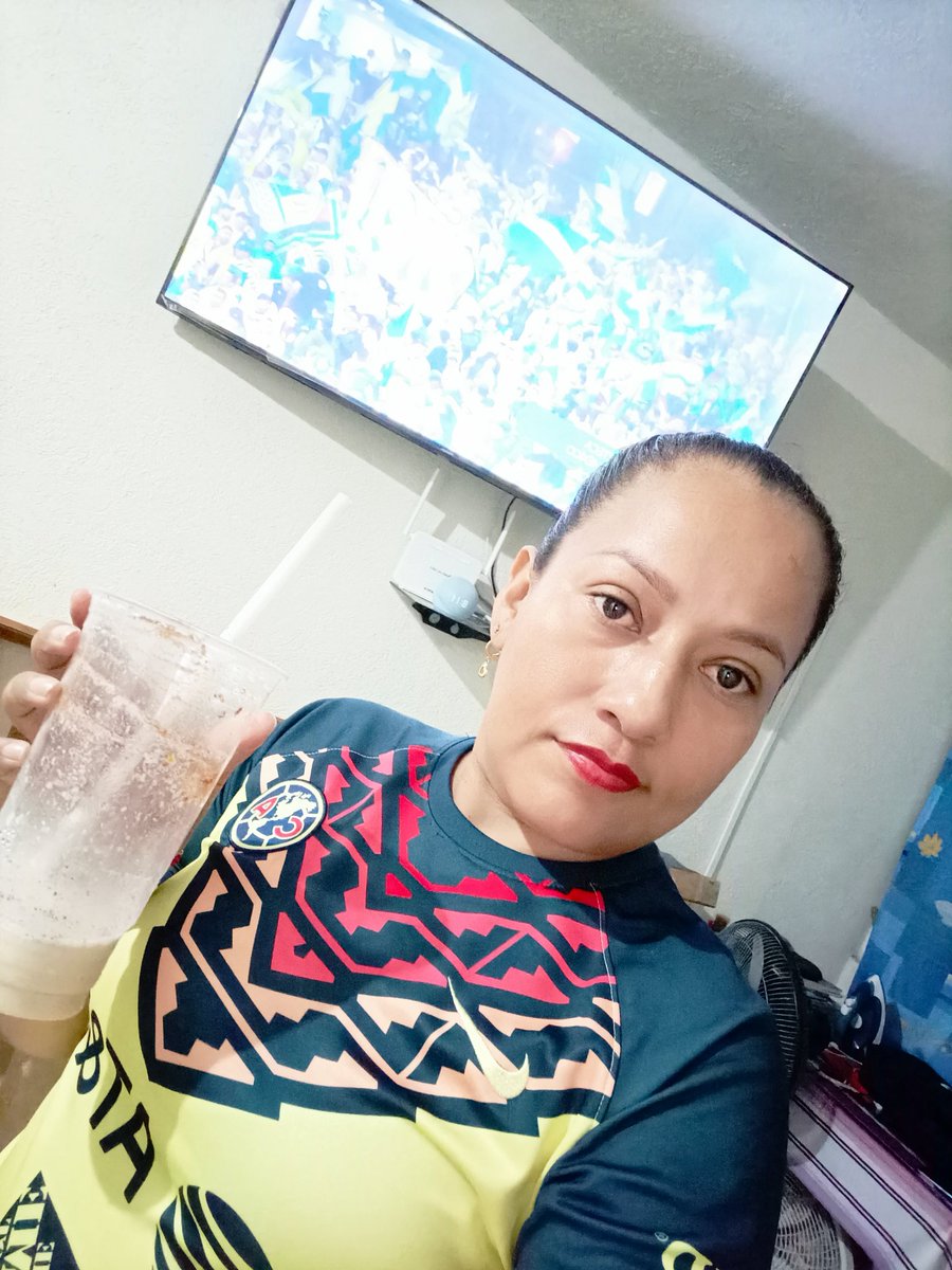 aide_capetillo's tweet photo. #MegaFutbol vamooos América!! Esta noche.. Tenemos que ganar.. #ClasicoNacional #ClasicoDeClasicos https://t.co/a4mKkFYQrg