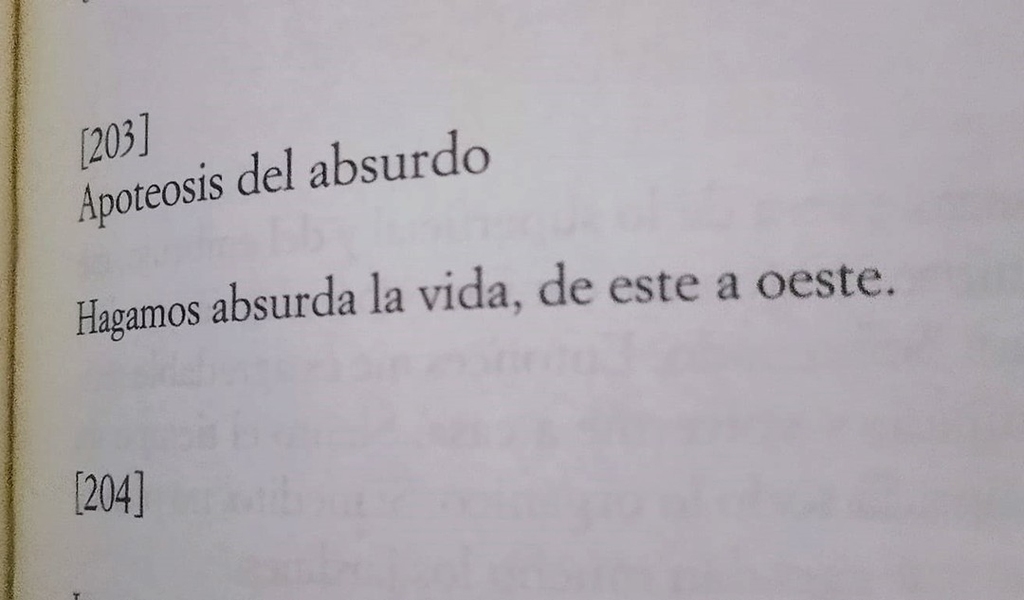 RapsodiaDemente's tweet photo. "El Libro del desasosiego", Fernando Pessoa https://t.co/6MVlW7VbEj https://t.co/7BopwHL4Wl