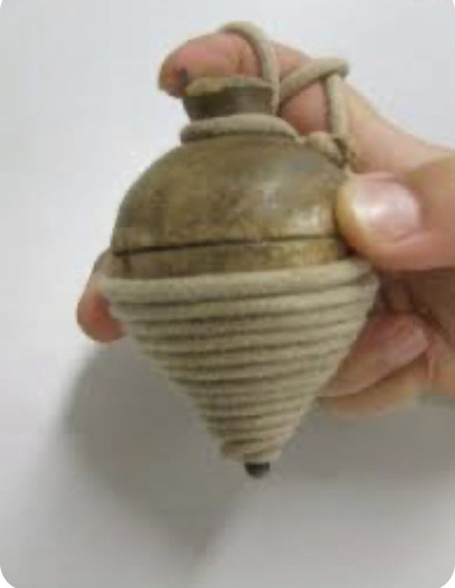 جيل الطيبين 💔💔💔
من لعبها منكم .... وشسمها ؟