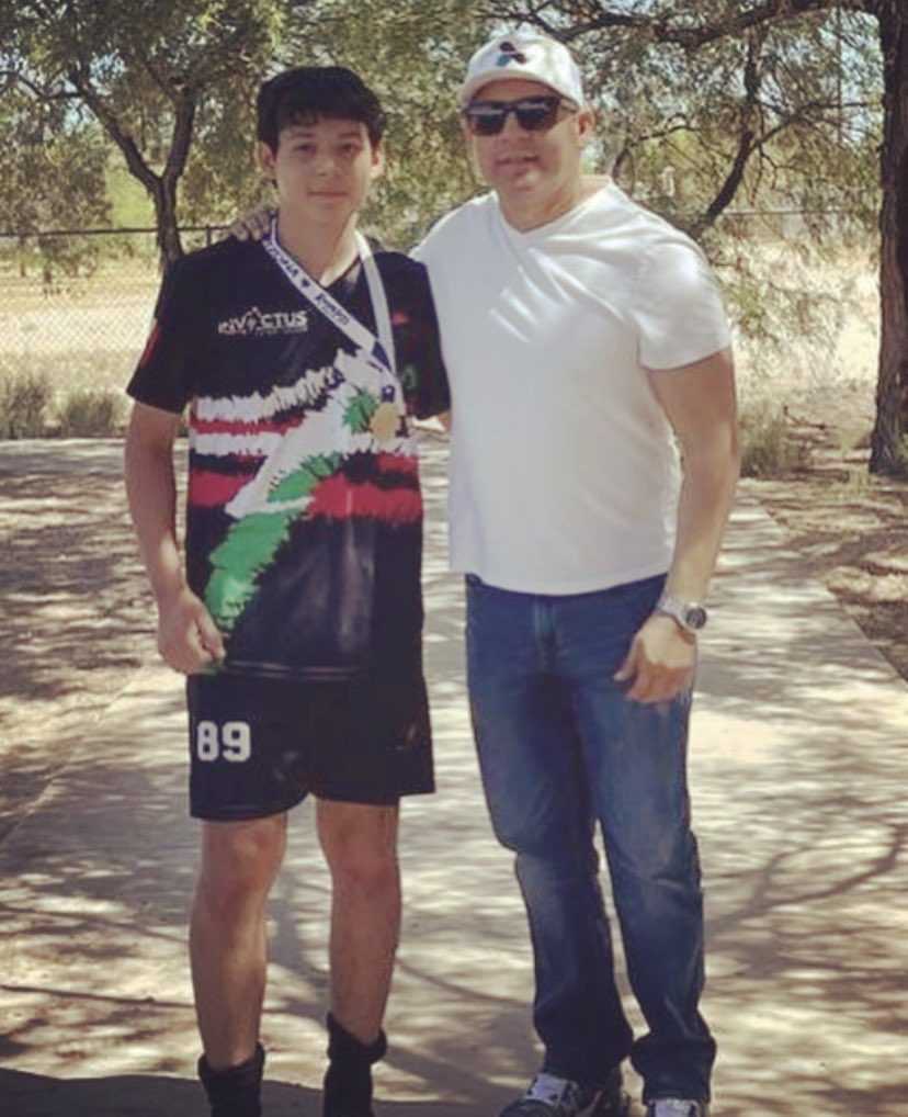 zavala_fco's tweet photo. Torneo de la Amistad #Tucson ⚽️🥅⚽️🥅 

La mejor inversión son los hijos #LosZavala’s💪🏼⚽️ 🏅🏅 https://t.co/4v9lmTnLHS