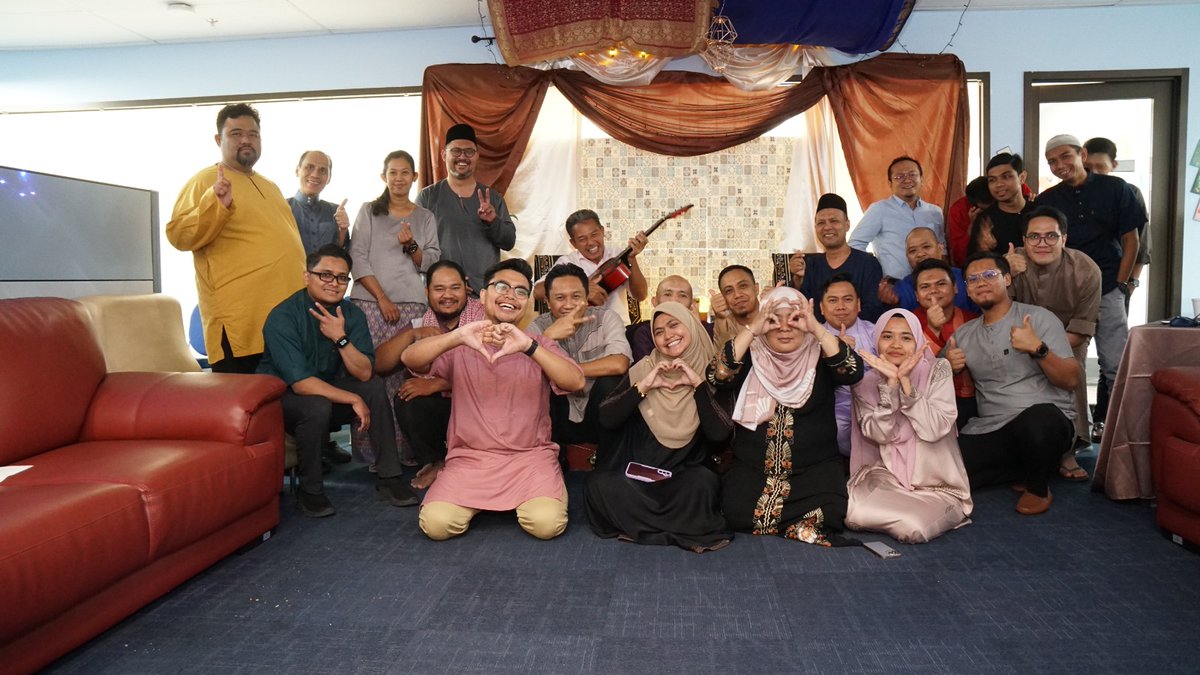 Mekanikalwpkl's tweet photo. Majlis Sambutan Hari Raya Bahagian Mekanikal 2023 bertarikh 19 Mei 2023. 
Terima kasih kpd yang sudi hadir.
#JKRWPKL
#JKRMALAYSIA https://t.co/mTTo5zjNZS