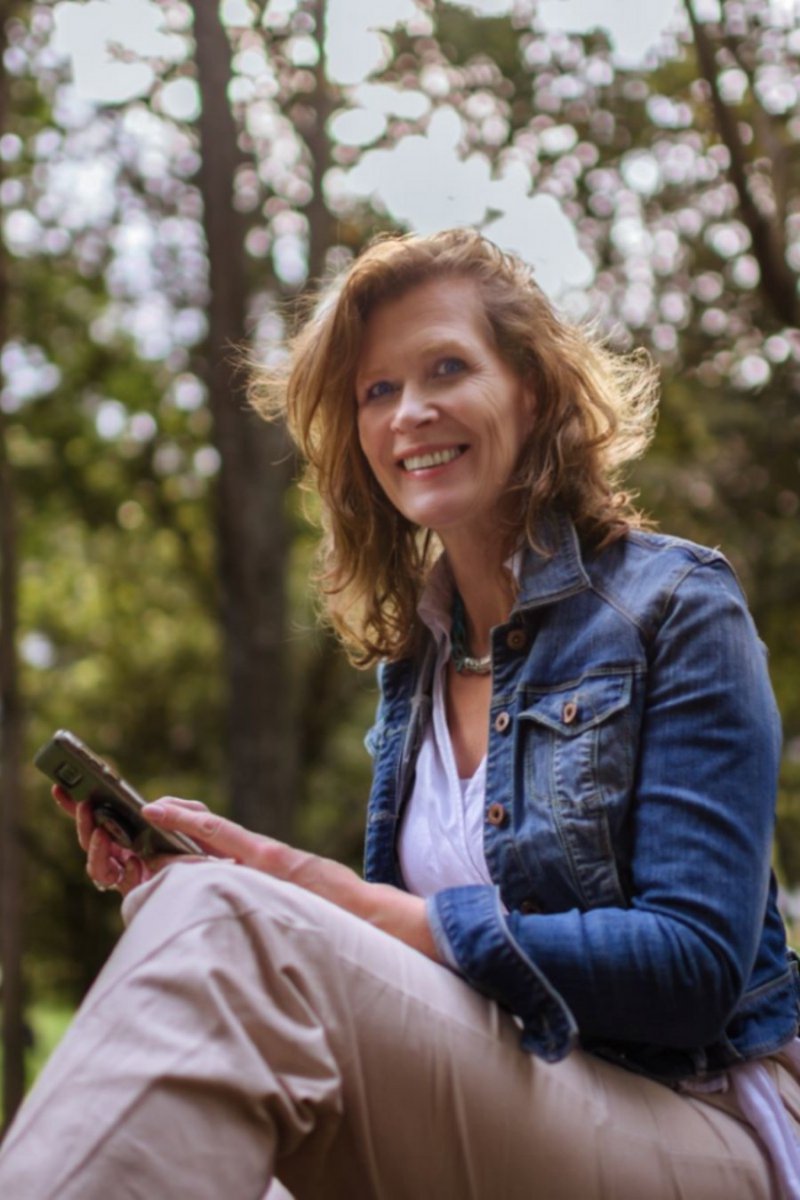 .<a href="/katjanoordam/">Katja Marianne Noordam</a> helps businesses and entrepreneurs put their higher purpose into action and grow their positive impact, so we can cocreate a better world. 🇳🇱 

They offer strategy coaching, training and consulting services, ...

goodmarket.global/fairchange