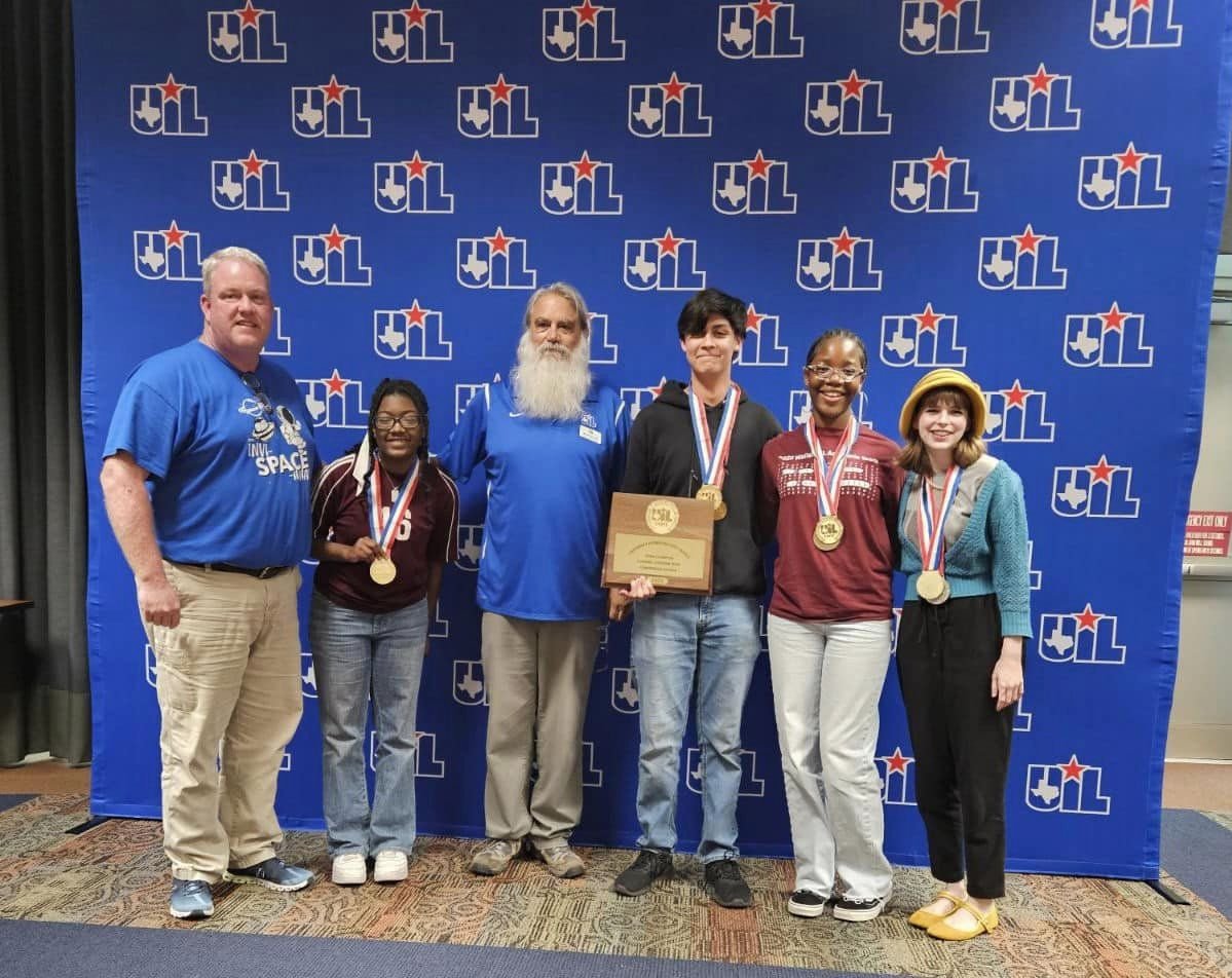 @Waller_HS 's Lit Crit Team took first place Conference 6A at last week's UIL State meet. It is the first year competing in Lit Crit for every single student in this picture. SO PROUD OF THEM! @WallerAcademics @WallerISD #WISDgreatness