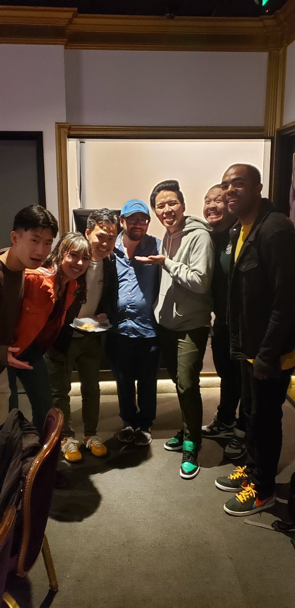 TiggyMaximus73's tweet photo. #sundaynightcomedy #standupcomedy #modelmajoritycomedy #modelmajority 
Got honor 2 c headliner @MalHall at #ModelMajorityAsianAmerican show at #MicDropSanDiego produced by funny comic NatashaCollier featuring host AndyVan +featured comics @TheFumiAbe + @dapperduong  + @RayJLau https://t.co/2zbymyUoIk