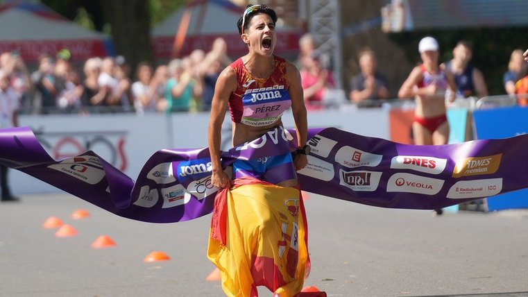 UCAM Universidad (@ucam) on Twitter photo 🏆 Comenzamos la semana dando la enhorabuena a <a href="/garciaperezmari/">María Pérez OLY</a> por la gesta conseguida ayer en los Campeonatos de Europa por equipos al convertirse en la primera atleta española que consigue una plusmarca mundial de <a href="/WorldAthletics/">World Athletics</a>
Y enhorabuena también al resto de la 🏆 Comenzamos la semana dando la enhorabuena a <a href="/garciaperezmari/">María Pérez OLY</a> por la gesta conseguida ayer en los Campeonatos de Europa por equipos al convertirse en la primera atleta española que consigue una plusmarca mundial de <a href="/WorldAthletics/">World Athletics</a>
Y enhorabuena también al resto de la