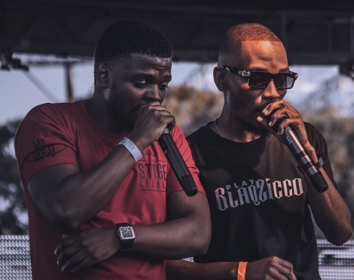 stigelebaka_sa's tweet photo. @BlaqZicco
Thank you for sharing your creativity with me and the world bro. You are one of the most gifted human beings I've ever met in my entire life. Kea leboha authi yaka🙏🏾
#FOURTY1SESSIONS OUT NOW!
https://t.co/wIZnHeKVgo https://t.co/sGm6iKKQZl