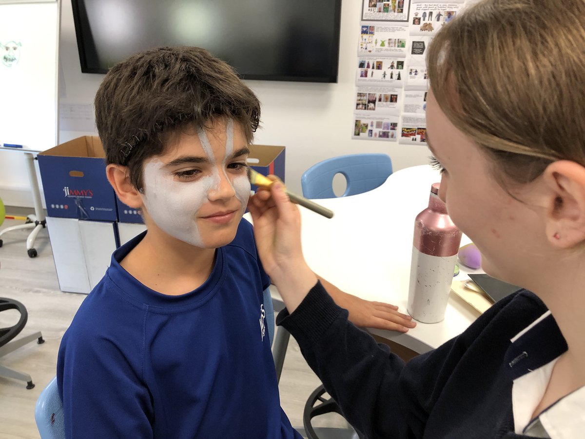 JESSPrimaryYR6's tweet photo. Looking good!
Our make up tests are causing a few smiles today!
Our production of Shrek is just a matter of weeks away now… #jessprienglish #jessprimusic https://t.co/5uH8qBJBUI