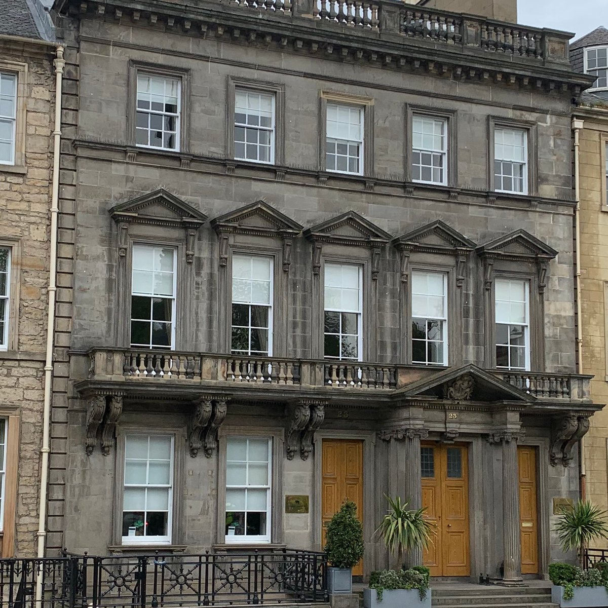 SChurchesTrust's tweet photo. A relatively unknown #RePurposedChurch, The Tolbooth Free Church at 23 St Andrew Sq in Edinburgh. https://t.co/SRSF2kdPyd