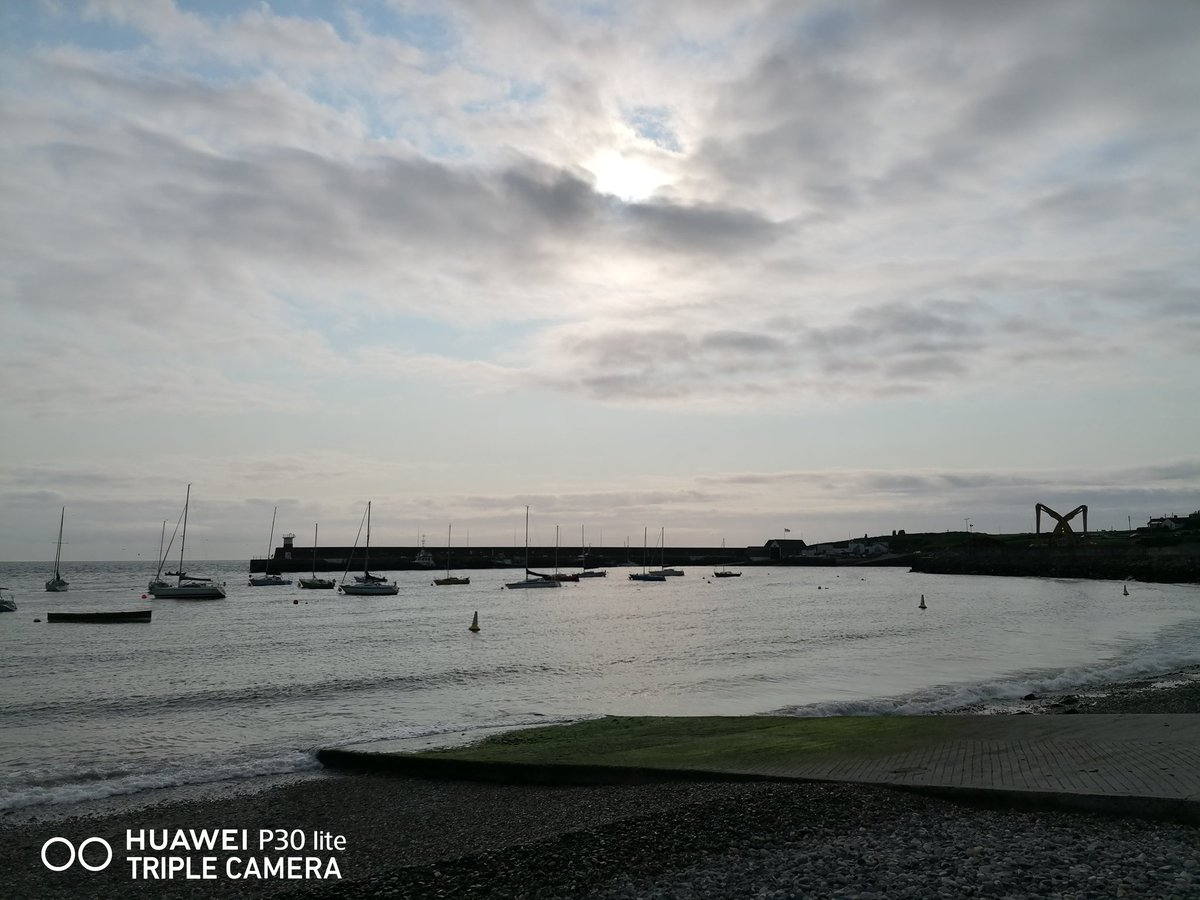 My salty friend was cool, boisterous & fun loving as I swam & bopped along this morning. A brilliant start to the day. 
#WicklowHarbour
#SwimmingLife
#SwimmingTogs
#SpringSwim
#BeautifulSea
#EnjoyLife
😂🌊🏊‍♀️❤️☀️