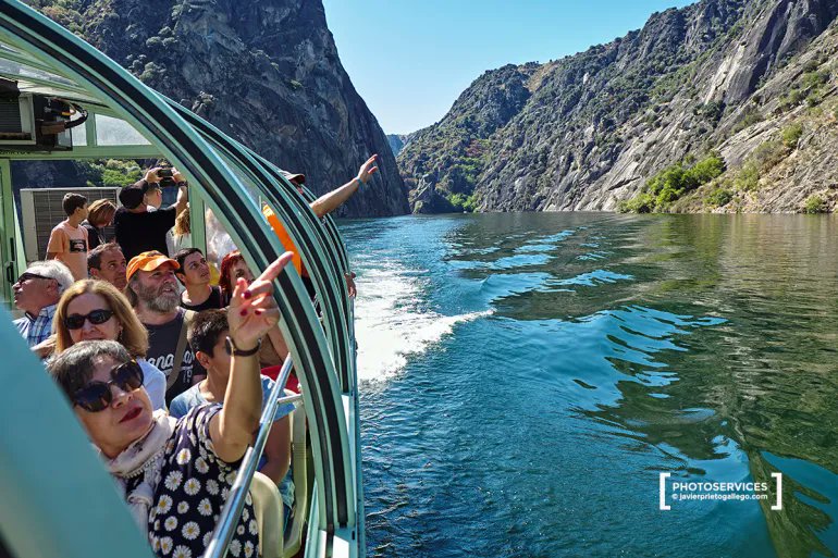 EstherR_Blanco's tweet photo. NAVEGAR ENTRE CAÑONES POR LAS ARRIBES DEL DUERO (Salamanca)
El viaje en barco por las Arribes salmantinas ofrece una perspectiva insólita de este espectacular espacio natural.
#DCSUVA #3PRIMARIAVA #RECURSOSCCSS #COMPLEMENTARIAS https://t.co/Ft0rmVTuqO