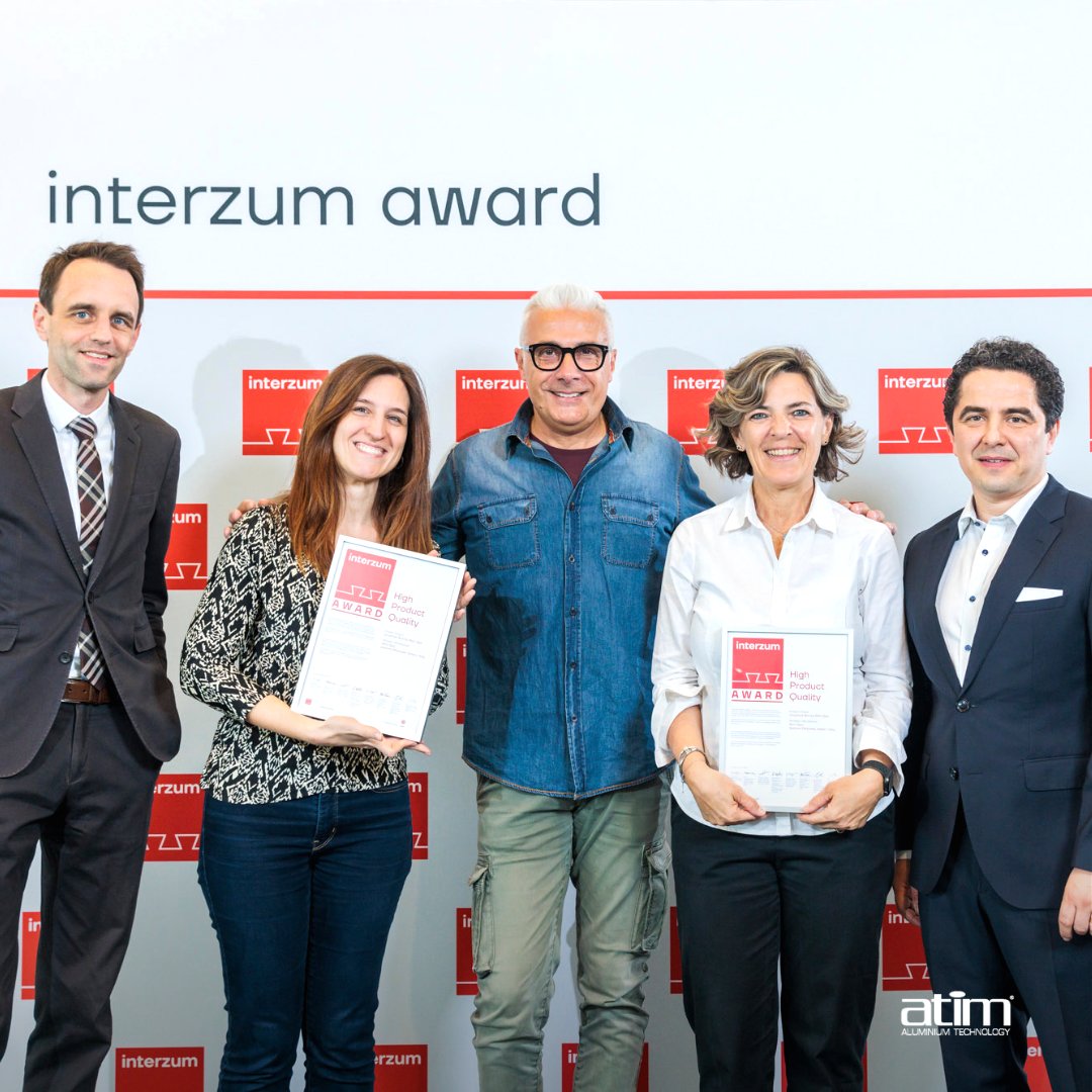 AtimSpa's tweet photo. 𝐔𝐧𝐢𝐯𝐞𝐫𝐬𝐚𝐥 𝐁𝐨𝐱 è stato doppiamente premiato: all’ @interzumcologne  con l' #InterzumAwards e alla Hardware Fair Italia con il #Premio "Prodotto dell’Anno"!

Scopri di più qui:
https://t.co/YpZQhHCvvb https://t.co/nWbIco7ChR