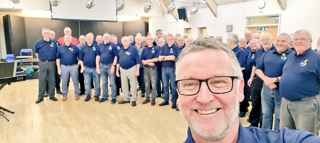 CTywydd's tweet photo. My final May Vale Walk is this Saturday. Breakfast, history, good company, amazing views, a few surprises & the fabulous Bridgend Male Choir. Register asap and come and join us!!
@visitthevale
#valewalks The weather looks good!
https://t.co/j5CJ7gFy6F https://t.co/KTKfyQ1ncQ