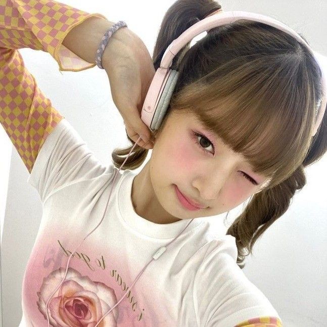 𓊘 𓄹 sakura 𓏭 tweet media