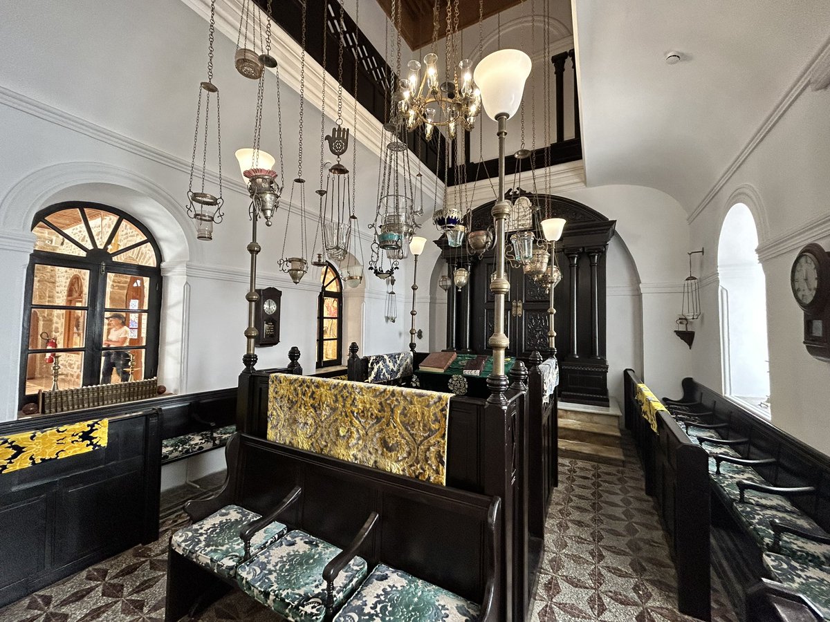 LeonSaltiel's tweet photo. Very moving visit to synagogues in Marrakech and Essaouira to learn about the very rich Moroccan Jewish heritage, culture and history. https://t.co/b8DrQDtwsT