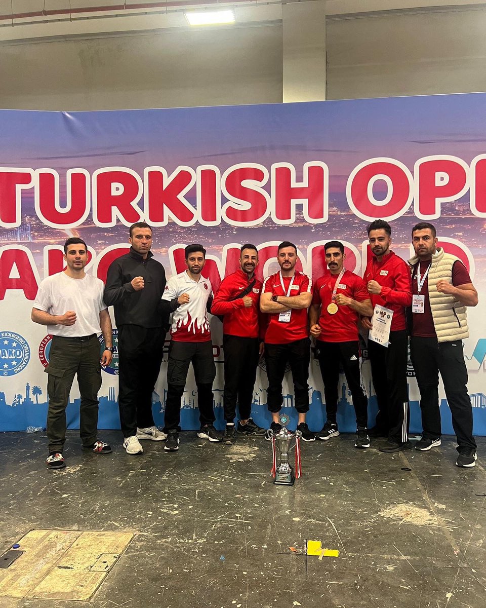 Gurur duyduk 🇹🇷

Dünya Kick Boks Şampiyonası’nda

🥇🏆Gaziler Engelli Spor Kulübü Sporcularımızdan Polis Memurumuz Muhammet Süleyman Gülle altın madalya kazandı. 

🥉2 sporcumuz da Dünya 3'üncüsü oldu.

Sporcularımızı tebrik ediyor, başarılarının devamını diliyoruz 👏👏…