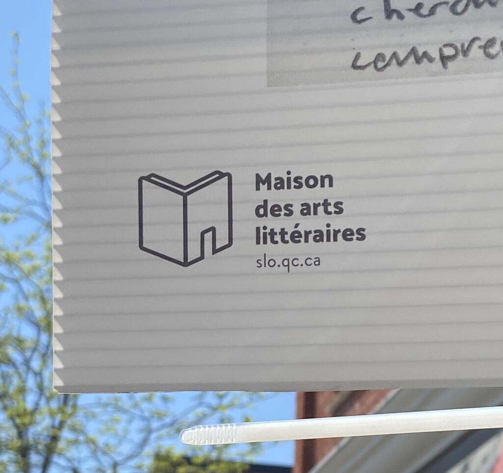 design_PRN's tweet photo. Design Porn - Translates to house of literary arts. https://t.co/q5QS6yFNkw