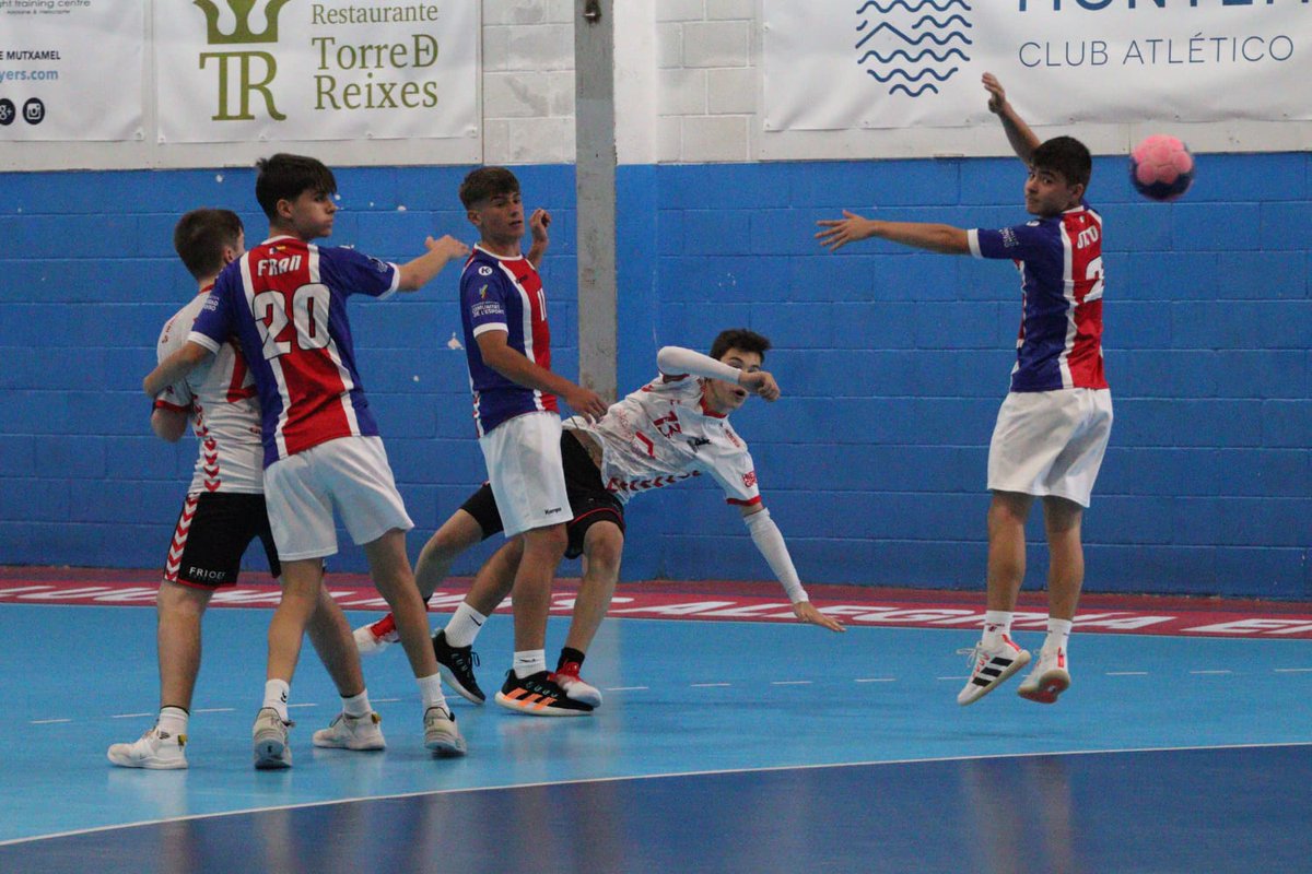 Nuestro equipo infantil, el Metalbur Bm Burgos, ha terminado este fin de semana su temporada tras participar en el Intersector en Alicante. 
¡Enorme temporada!

👉Las crónicas: bit.ly/3Is7cBe