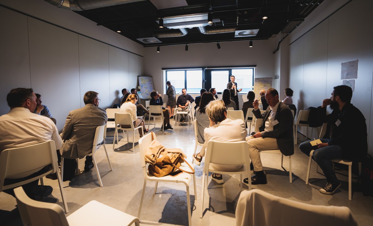 WBI_tweet's tweet image. 📢Workshop réussi pour WBI et la Team Wallonia dans le cadre du #MITREAP. La #Wallonie s&apos;engage dans l&apos;entrepreneuriat innovant pour stimuler la croissance économique et l&apos;emploi avec un focus sur les #Cleantech 💡♻️ 
📷J. Van Belle - WBI
@PDELCOMMINETTE