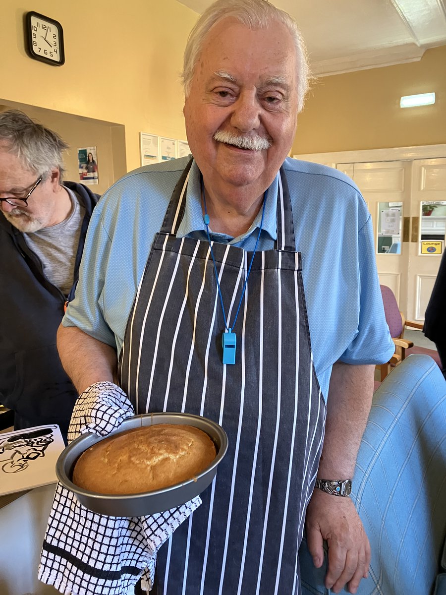 storycic's tweet photo. Our recent Tales From Our Kitchen Table session was popular due to guest chef, Allen, who demonstrated how to bake a cake in an air fryer! Thanks also to artist in residence @WillyGilder & to @AboutDementiaSc & @AgeScotland for support.
#creativityforwellbeing #sharingstories https://t.co/Zj58mD30jM