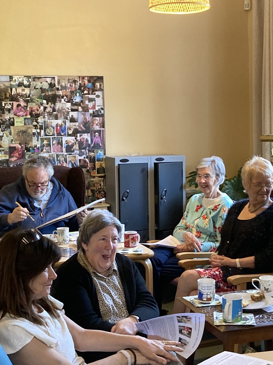 storycic's tweet photo. Our recent Tales From Our Kitchen Table session was popular due to guest chef, Allen, who demonstrated how to bake a cake in an air fryer! Thanks also to artist in residence @WillyGilder & to @AboutDementiaSc & @AgeScotland for support.
#creativityforwellbeing #sharingstories https://t.co/Zj58mD30jM