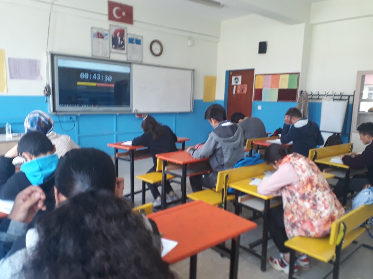 OoTekman's tweet photo. Liselere Geçiş Sınavı hazırlık denemelerine devam ediyoruz 📚

@skaygusuz 
@suatsefil 
@on_yuksel https://t.co/YOoFSuHZrD