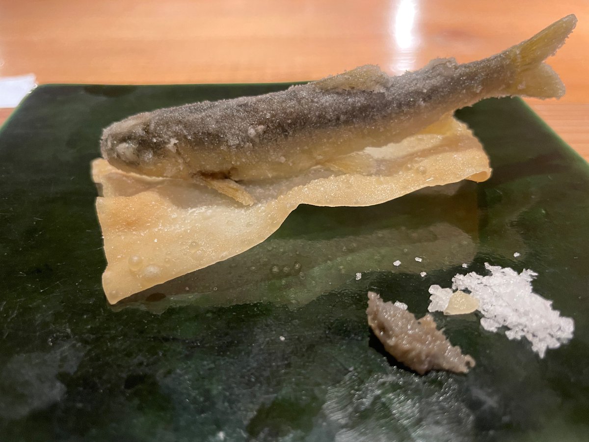 稚鮎とうるかとパリパリの皮🍺