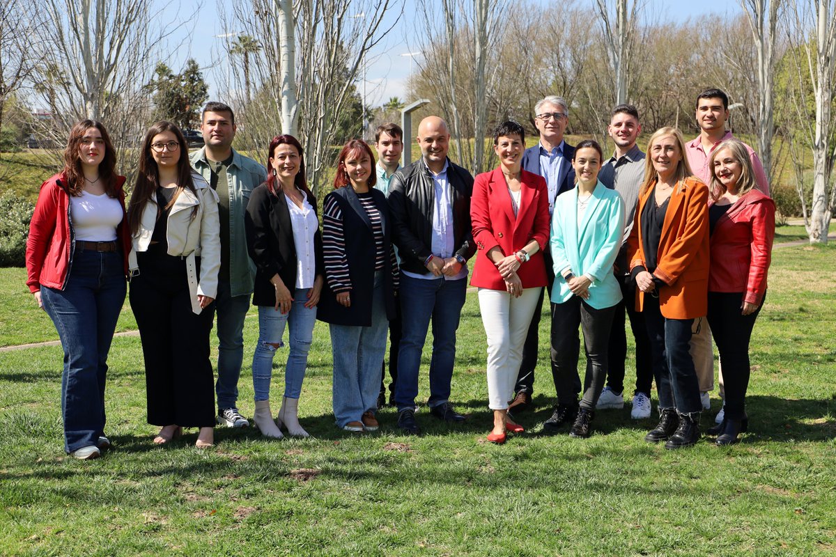 Filo Cañete Carrillo tweet media