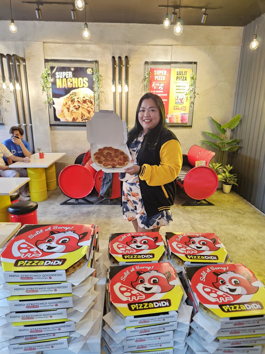 amirahbnb's tweet photo. See you sa mga qualified takers ng box of pizza from @TrustWallet_Fil here at 📍Pizzadidi🍕🍕🍕🍕
#BitcoinPizzaDay #TrustWalletFilPizza
#Pizzadidi #SliceToMeetYou! https://t.co/qjNLNsIXxn