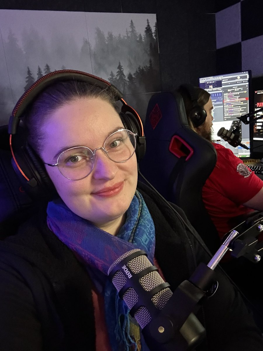 Time for #ANZSubFest day 4/10 - YES we are still sick - YES we are vibing anyways ☺️