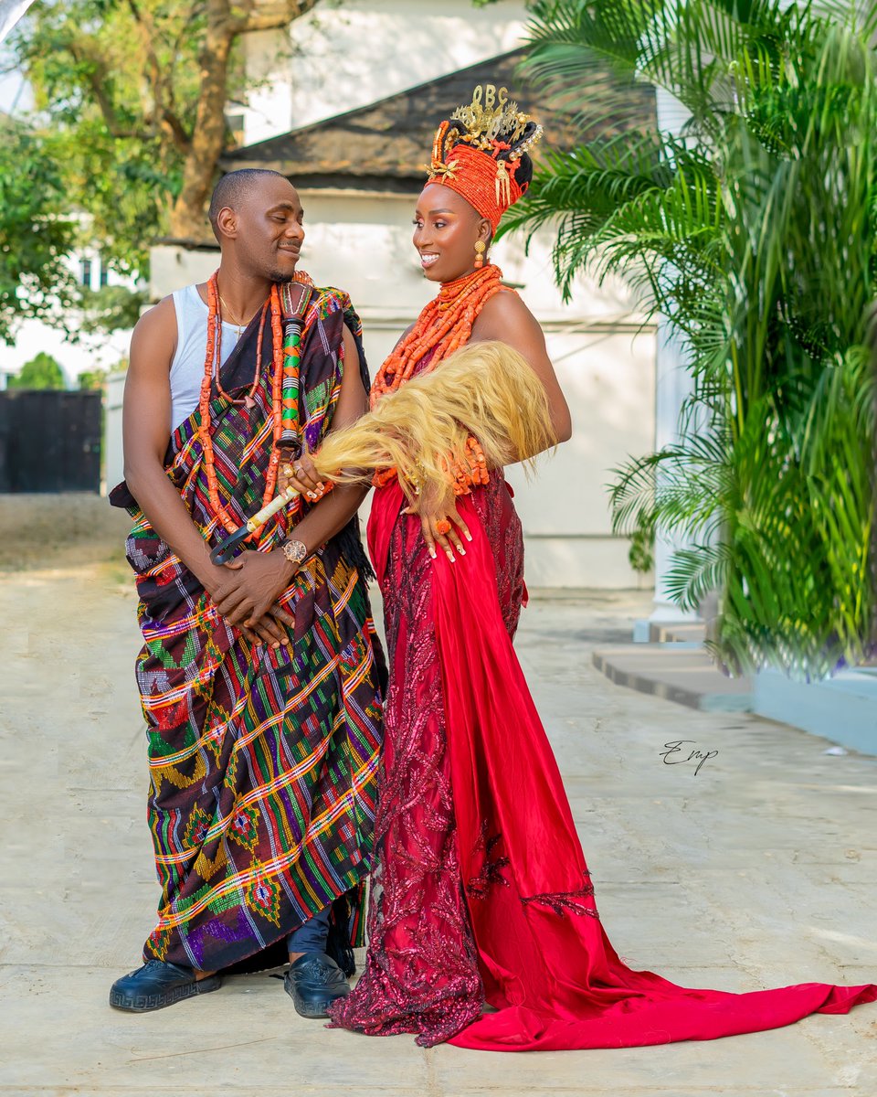 Love found us and we love each day we've
known each other.🤍&🤍
JUMOKE & AUSTINE unique love story
-
Photography @emp_pixels 

#bellanaijaweddings #love #picoftheday #weddingdress #photography #birthdayshoot #traditionalwedding #lagos #ibadanphotographer #nigeriawedding