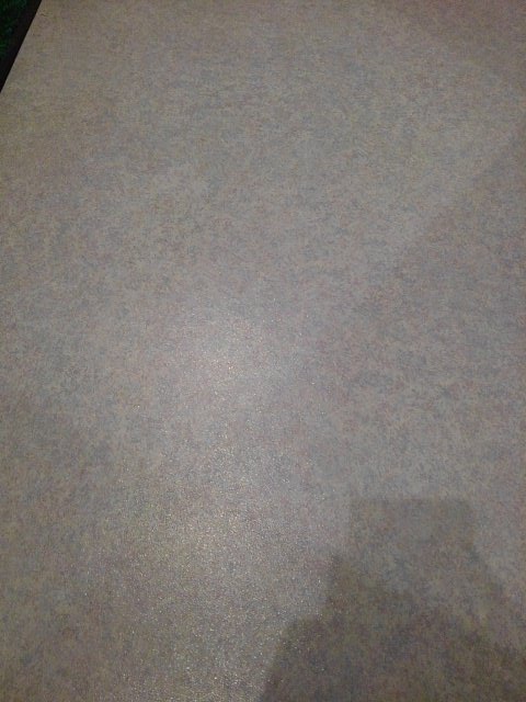 clean_tokyo1's tweet photo. 係の佐吉です。長尺って何ですか？塩ビの床シートのことです～。落としづらい凸凹した床ですけど、この佐吉にお任せ下さりませ。 https://t.co/RGjDnjEmRM