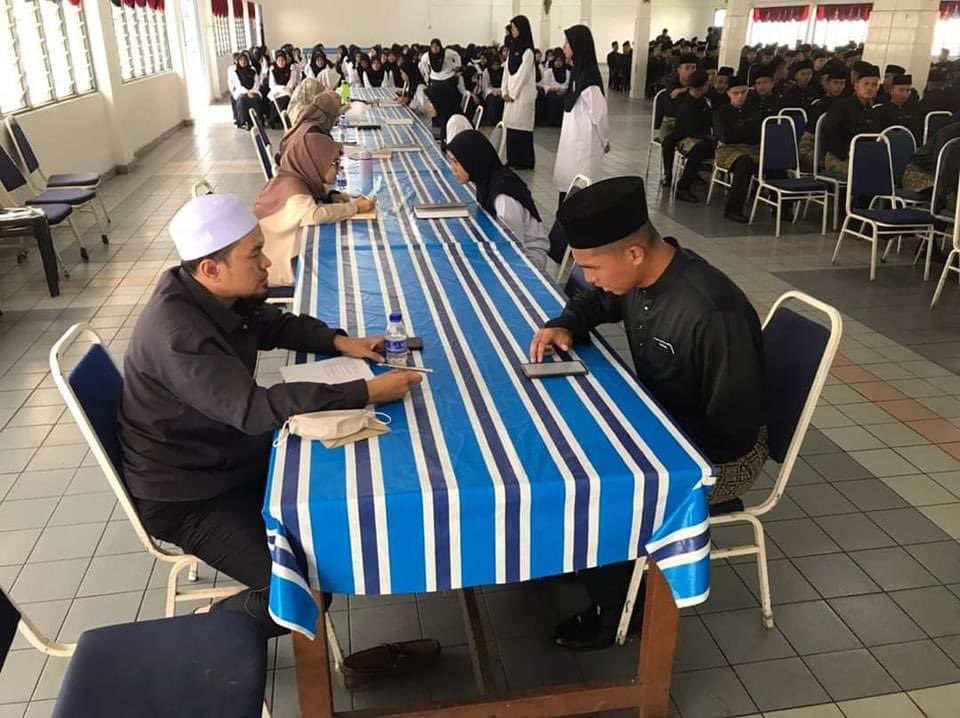 satriasiber's tweet photo. RT PDRMsia: PIC OF THE DAY: PENGUASAAN BIDANG AGAMA LAHIRKAN INSAN BERINTEGRITI

Bacaan lanjut menerusi pautan berikut; https://t.co/dzgjHZ01wz

Sumber: Bahagian Agama &amp; Kaunseling - BAKA JIPS PDRM https://t.co/pRmrKuTuOW