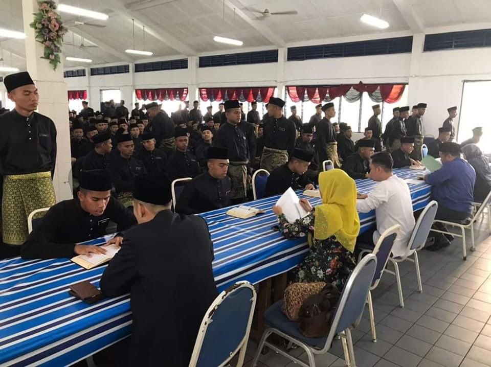 satriasiber's tweet photo. RT PDRMsia: PIC OF THE DAY: PENGUASAAN BIDANG AGAMA LAHIRKAN INSAN BERINTEGRITI

Bacaan lanjut menerusi pautan berikut; https://t.co/dzgjHZ01wz

Sumber: Bahagian Agama &amp; Kaunseling - BAKA JIPS PDRM https://t.co/pRmrKuTuOW