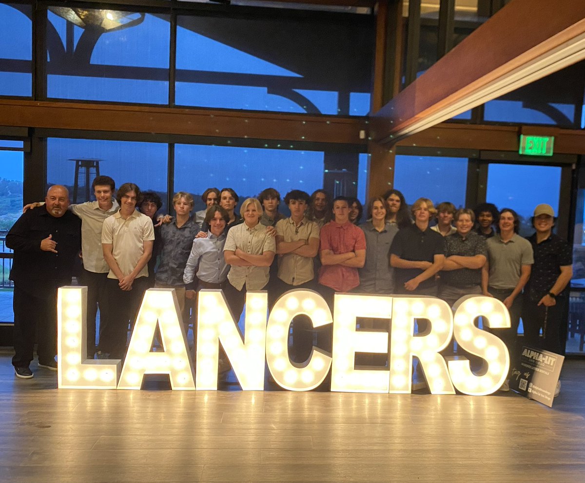 darock911's tweet photo. A big thank you 🙏 to @LancerBall and Coach Scott De Jong for allowing me to coach and mentor the 2023 JV ⚾️ Lancers Squad with my son JP #lancerball 😎🌴🤙 https://t.co/3JqoenAy9g