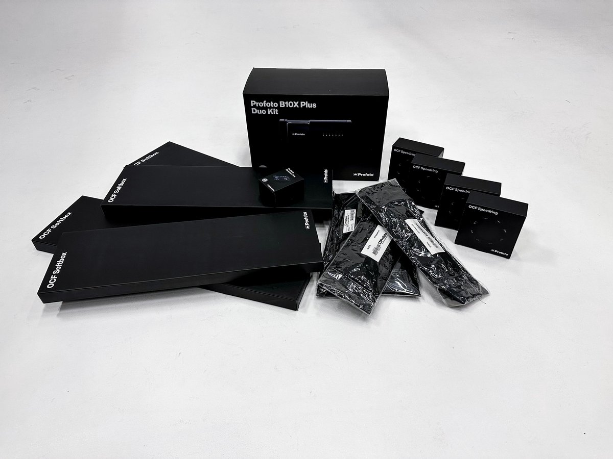 hanawa_pixels's tweet image. 私が携わっている品川の白ホリスタジオ。
profoto一式を導入しました。
白ホリのスタジオでライティングしたい人にご活用いただけます。
スタジオの使い方セミナーも企画中。
楽しみにしてください。
#profoto #メディアシティ品川