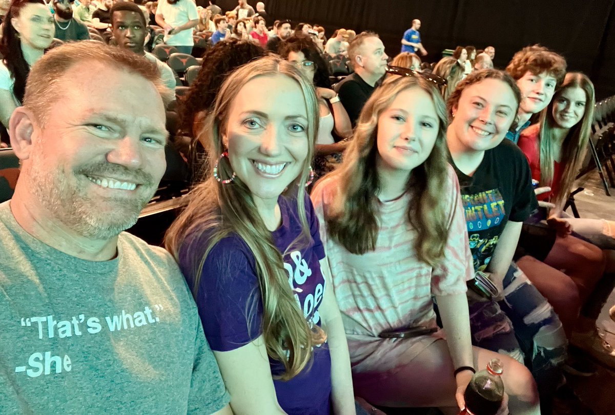 rrandolph05's tweet photo. @jamessmurray @SalVulcano @BQQuinn @jokerstour We had a great time at your Austin show! Thanks for the laughs! https://t.co/VU8LMK2I4v