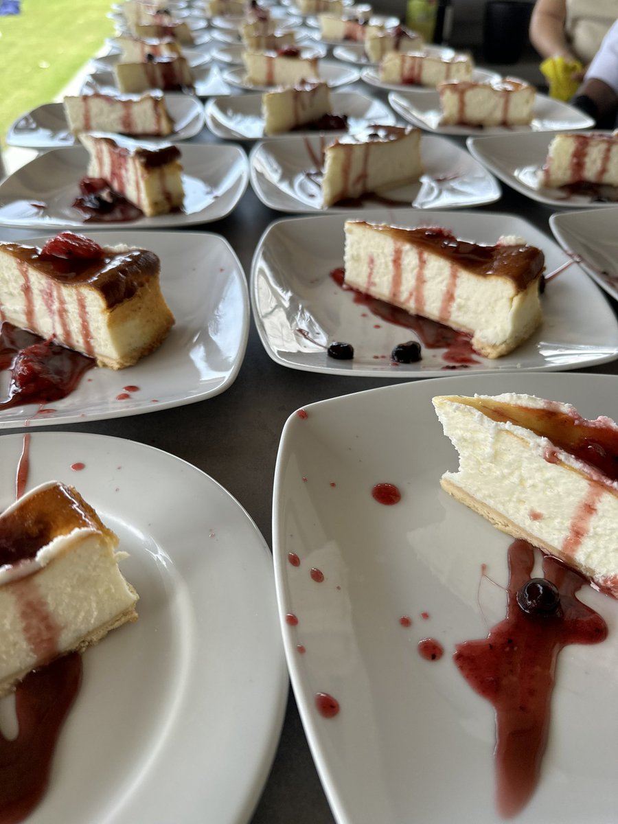 DCattering's tweet image. www.cateringdevioleta.con