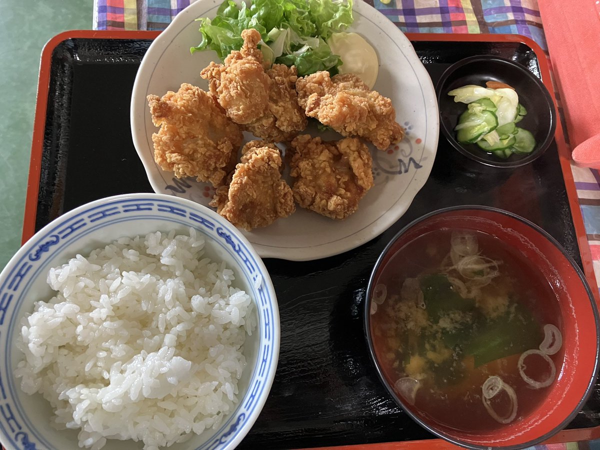 exg_kazu's tweet photo. 本日の昼食。両神温泉薬師の湯の「唐揚げ定食」❗️おいしー‼️
#ogano #chichibu #saitama #gourmet https://t.co/Bthu5ZE5Wg