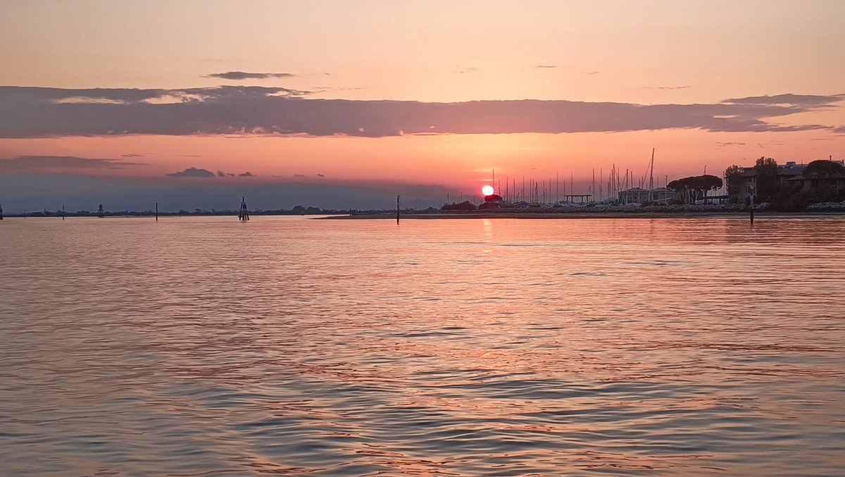 .<a href="/natureisbeau/">natureisbeautiful</a> -
#isola di #GRADO #island - 

Che bel #buongiorno - #GoodMorning #GutenTag #BuenoDias - 

<a href="/mariacr28250504/">maria cristina lazzi</a> <a href="/giorgiobigi1/">giorgio bigi</a> <a href="/marina52182/">Marina 🌹🐞🦉</a> @azure_keke <a href="/azzur_farfalla/">Azzurra Farfalla</a> <a href="/SuttoraM/">suttora marina</a> <a href="/SaraSanson67/">Sara Sanson</a> <a href="/CiriSince1978/">Giuseppe</a> <a href="/srmcarla/">Francesca Bertaina</a> @FVGlive <a href="/AugustSummer821/">August Summer</a> <a href="/OriettasRecipes/">Orietta's Recipes</a> <a href="/FlipRuth/">Filippo Rutto🐾🐶🐝</a>