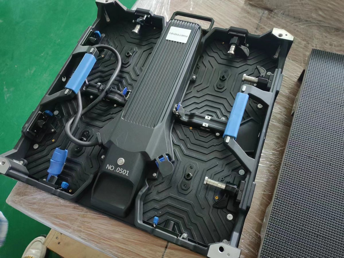 TaliyaJu's tweet image. P3.9 rental display / stage screen /video wall
Suitable for concerts, exhibitions and other activities.
#ledbillboard #leddisplayscreen #leddisplayfactory #rentalledscreen #leddisplaymodule #rentallleddisplay #rentalledmodule
Website:https//www.nevislaleddisplay.com