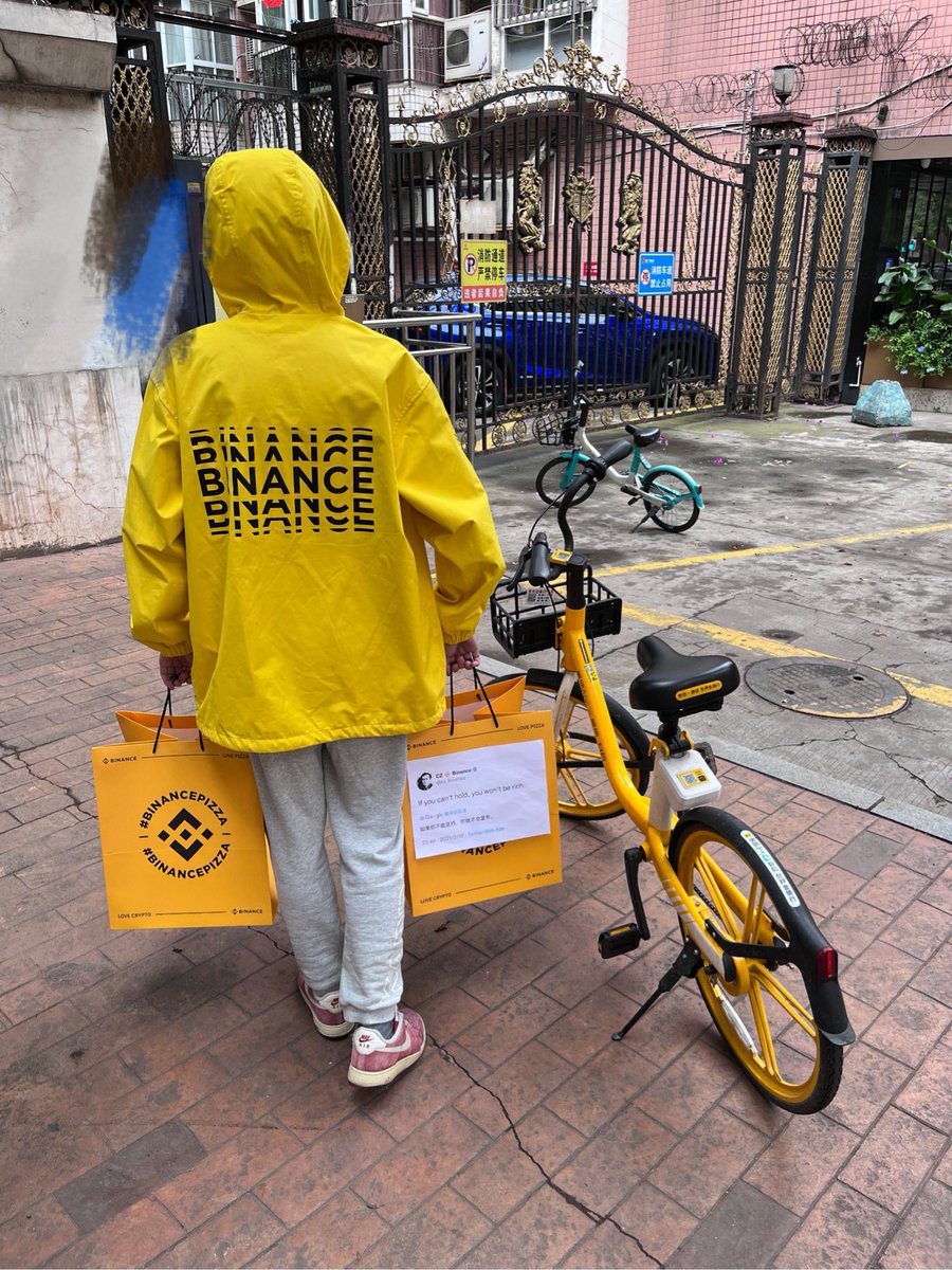 家人們吃披薩🍕的時候別忘了<a href="/cz_binance/">CZ 🔶 BNB</a> 的教誨，要銘記於心 #BNB #Binance <a href="/binancezh/">币安Binance华语</a> #HODL