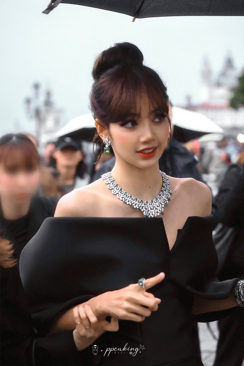 เจ้าหญิงแห่ง BVLGARI👸
#LISAXBVLGARI